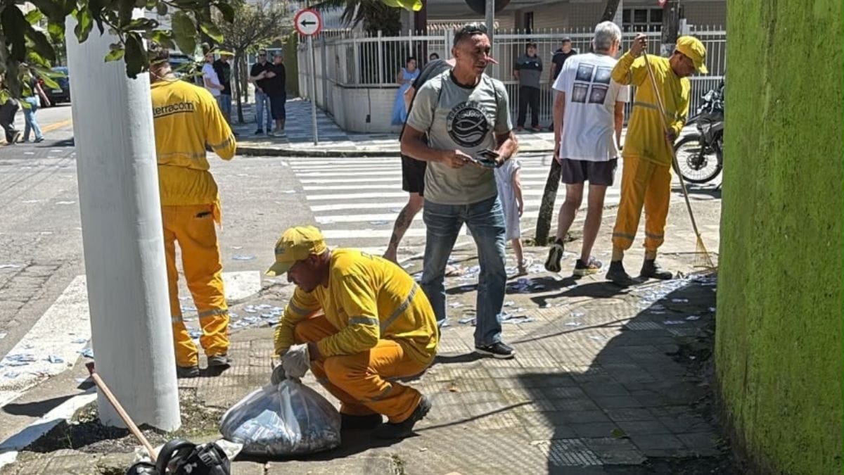 Guarujá faz mutirão de limpeza em ruas próximas a colégios eleitorais após votação /Reprodução