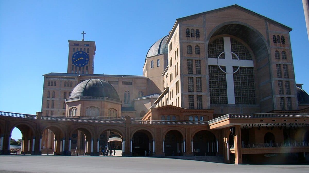 Basílica de Nossa Senhora Aparecida (Foto_ Rodrigo Soldon_Wikimedia Commons)