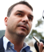 Almoço entre alta cúpula da Globo e Flávio Bolsonaro pré-sabatina na emissora faz campanha de Lula protestar