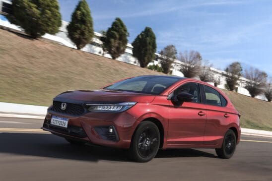 O City Touring Sport utiliza o mesmo conjunto mecânico de toda a gama do compacto, com motor 1.5 aspirado de 126 cavalos de potência e 15,8 kgfm de torque, associado ao câmbio automático tipo CVT com 7 marchas simuladas / Divulgação