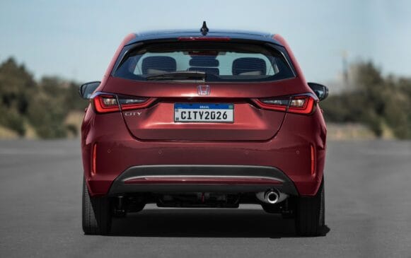 O City Touring Sport utiliza o mesmo conjunto mecânico de toda a gama do compacto, com motor 1.5 aspirado de 126 cavalos de potência e 15,8 kgfm de torque, associado ao câmbio automático tipo CVT com 7 marchas simuladas / Divulgação