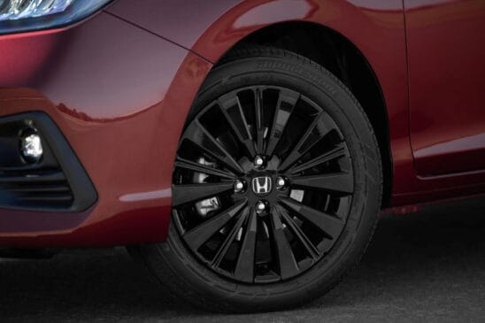 O City Touring Sport utiliza o mesmo conjunto mecânico de toda a gama do compacto, com motor 1.5 aspirado de 126 cavalos de potência e 15,8 kgfm de torque, associado ao câmbio automático tipo CVT com 7 marchas simuladas / Divulgação