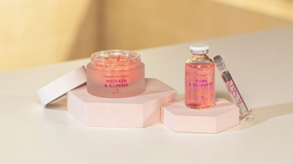 Linha K-Skin, da Deliplus, reúne sérum com PDRN e colágeno e creme com cápsulas de niacinamida e colágeno (Foto: Reprodução/ Instagram)