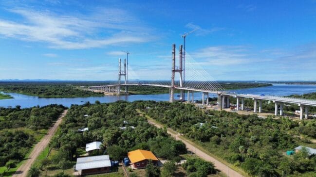Mega ponte bioceânica entre Brasil e Paraguai entra na reta final e terá 1.294 metros para ligar dois países por uma rota até o Pacífico