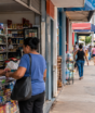 Eventual corte de benefícios sociais ameaça atividade comercial em 4 mil municípios, aponta USP