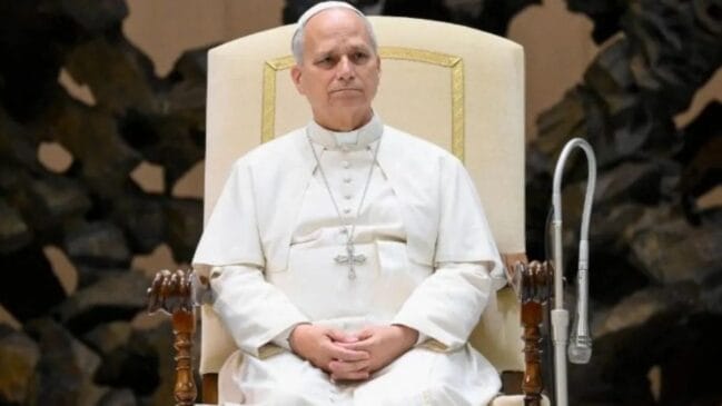 papa leão XIV segue no comando da igreja católica