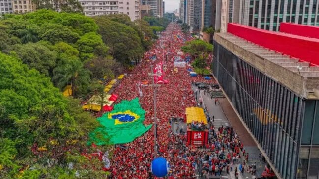 Ato pró-Lula na avenida Paulista