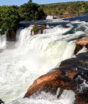 Cachoeira no Jalapão forma uma ferradura de quase 100 metros, tem correnteza poderosa e guarda lenda de uma velha que assombra a região