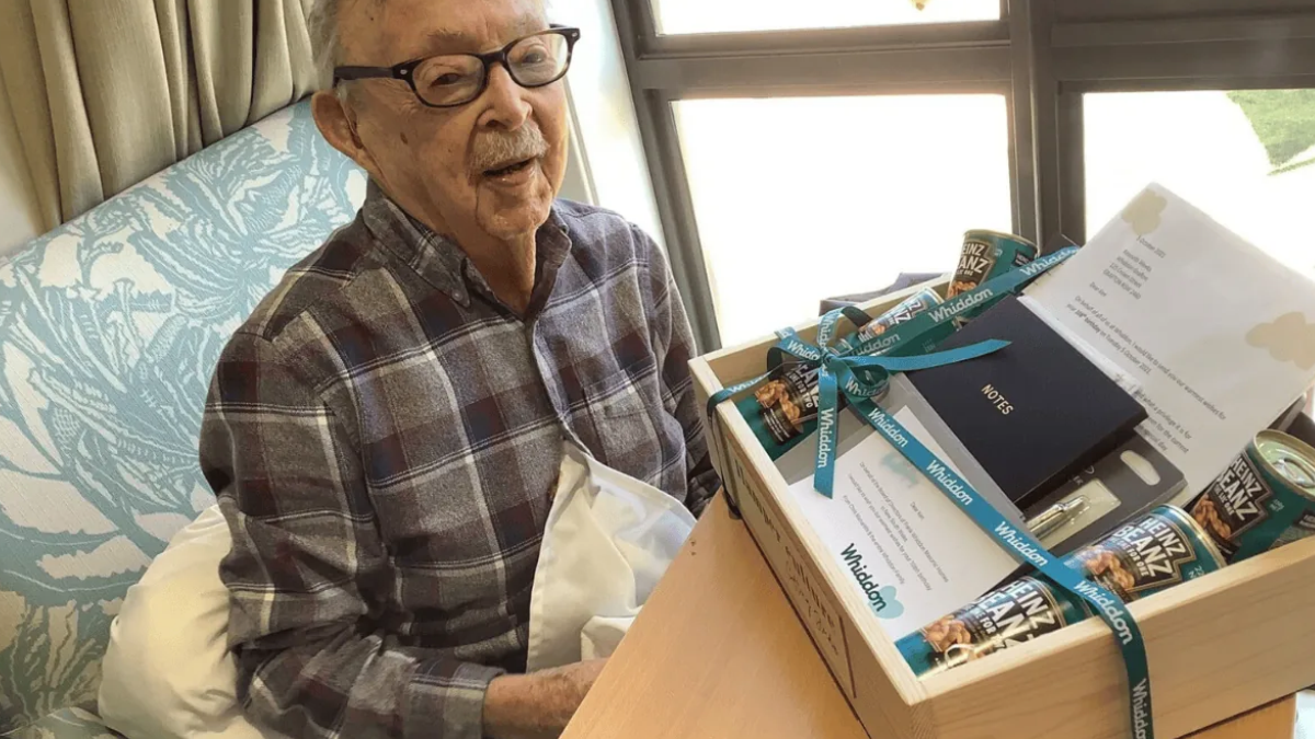 A coincidência que chama atenção: João e Ken Weeks comemoram o aniversário em 5 de outubro, com exatamente um ano de diferença (Foto: Reprodução / LongeviQuest)