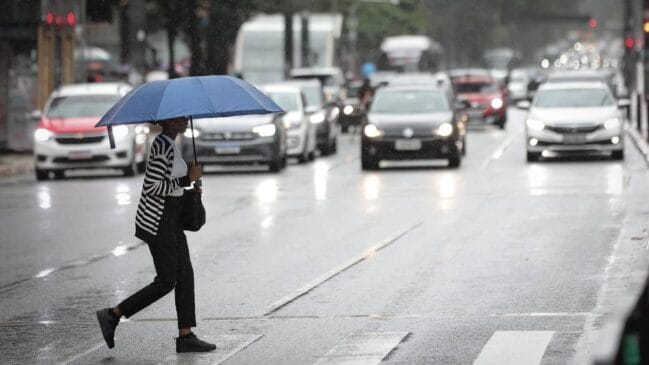 Na terça-feira, a instabilidade deve continuar, com possibilidade de chuva desde o fim da manhã.