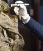 ‘Pensei que era feita de concreto’: ele pagou R$ 2 mil por uma estátua velha de mármore e descobriu que ela pode valer R$ 689 mil