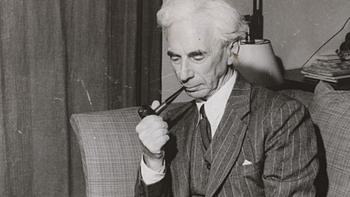 Russell em novembro de 1950 recebeu o Nobel de Literatura por textos ligados, entre outros pontos, a ideais humanitários e à liberdade de pensamento (Foto: Keystone Press Agency / Rijksmuseum / Wikimedia Commons)