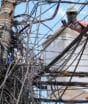 Fios soltos na mira: fiscalização intensificada faz multas por fiação irregular crescerem 1.034% em São Paulo; confira os prazos para se adequar