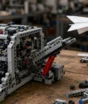 Fã de LEGO constrói máquina capaz de dobrar aviões de papel e fazê-los decolar sozinhos