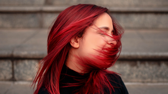 Com beterraba, azeite de oliva, ovo ou banana e outros ingredientes, a máscara capilar caseira é uma alternativa para quem busca cuidar dos fios em casa (Foto: Pexels)