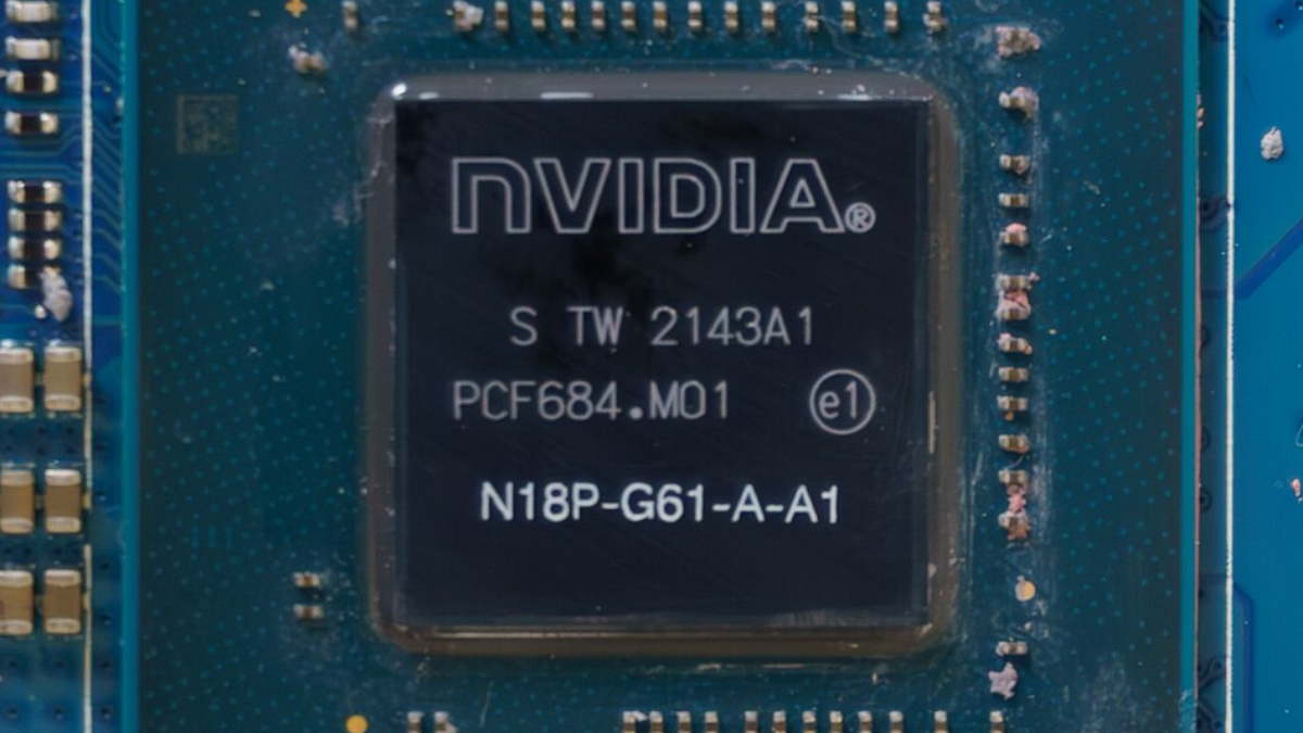 As GPUs da Nvidia ajudaram a treinar a AlexNet em 2012, rede neural que venceu a competição ImageNet e virou marco da expansão do deep learning (Foto: Jawad.N.N / Wikimedia Commons)
