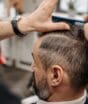 Transformação do visual: cortes de cabelo masculino que dominam as tendências e valorizam o estilo prático dos homens no cotidiano