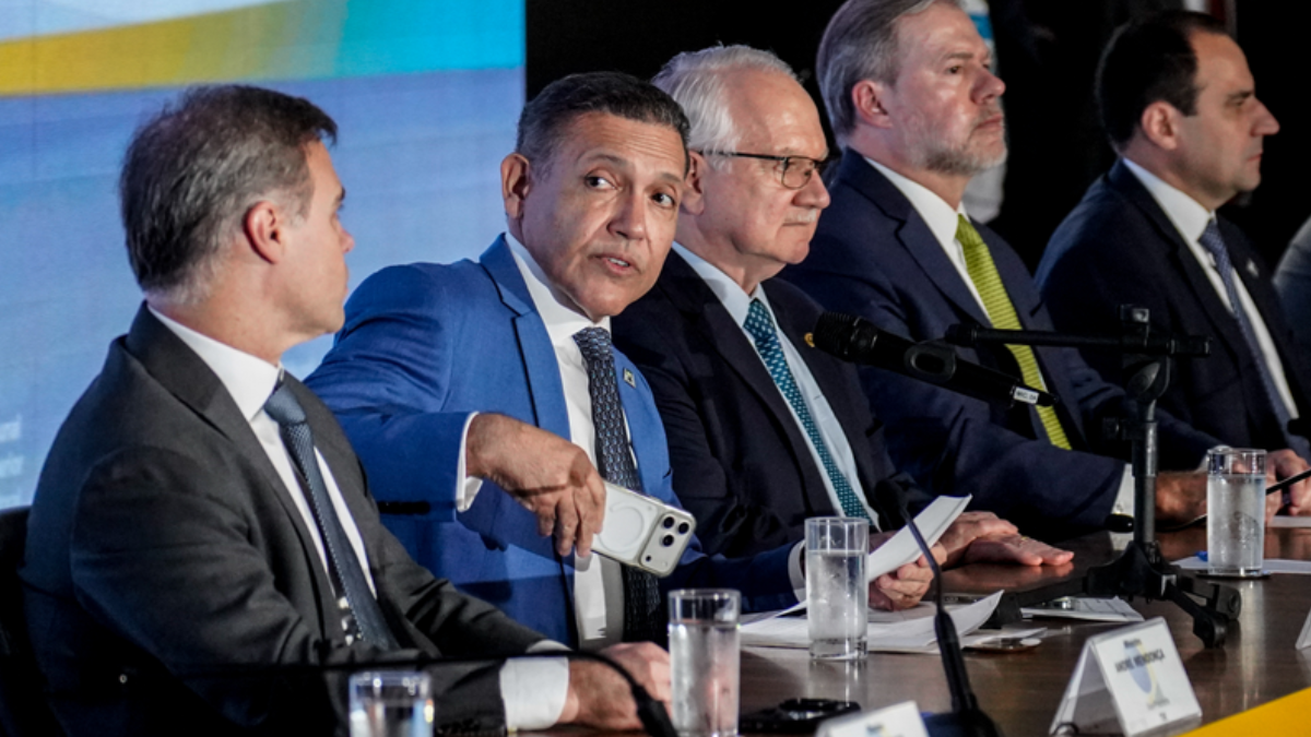Meta e X tiveram de explicar ao TSE mecanismos de distribuição de conteúdo, anúncios e inteligência artificial usados durante a campanha (Foto: Rafa Neddermeyer / Agência Brasil)