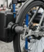 Sistema converte bicicleta comum em elétrica em 3 segundos com motor de 2,2 kg e até 90 km de autonomia