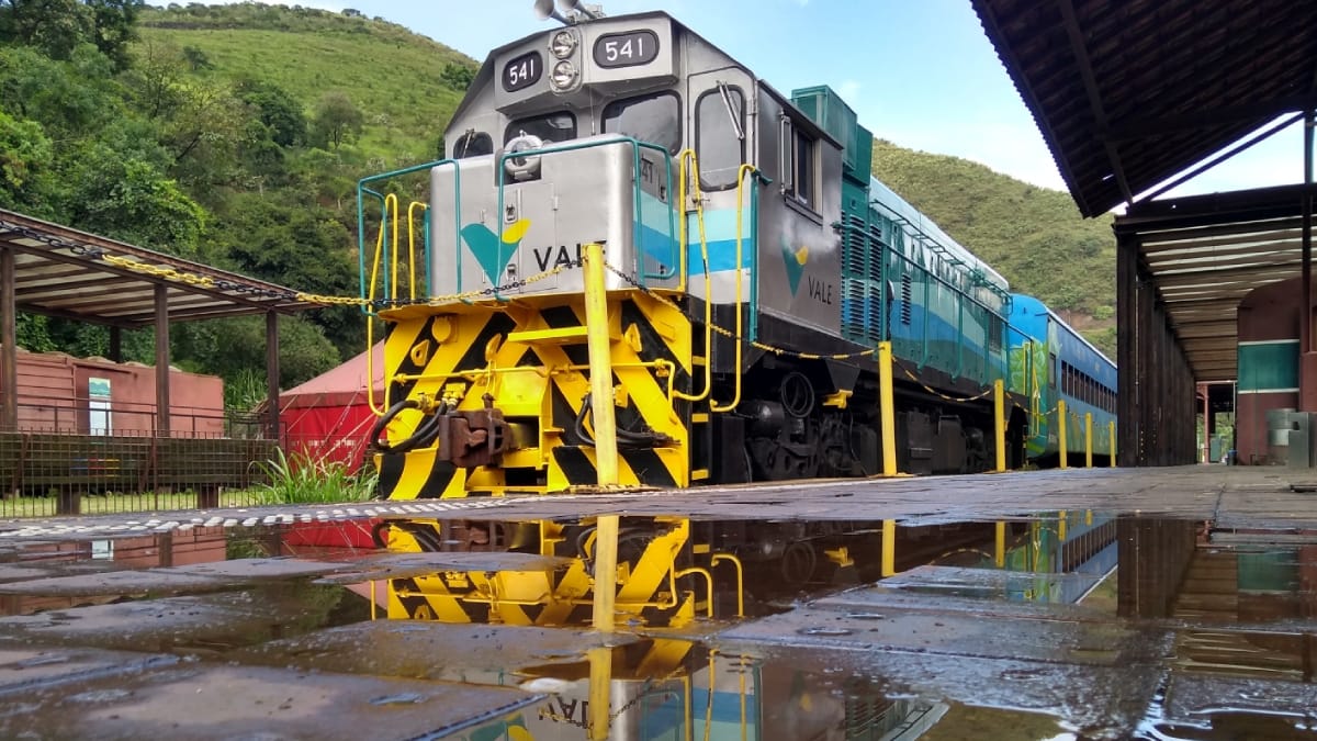 Trem em MG