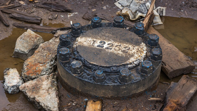 Perfuração superprofunda de Kola chegou a 12.262 metros antes de enfrentar condições que tornaram impossível continuar avançando (Foto: Alexander Novikov / Wikimedia Commons)