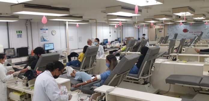 Doação de sangue na Fundação pro Sangue, em SP