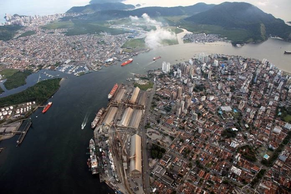 Autoridades tentam tirar do papel a obra de ligação seca entre Santos e Guarujá, as duas maiores cidades do litoral de São Paulo