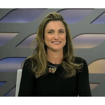 Jornalista Patrícia Campos Mello sofreu ataques de bolsonaristas após revelar esquema de fake news através do Whatsapp nas eleições de 2018