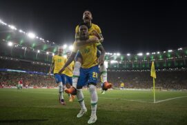 Brasil faz quatro e massacra o Chile no Maracanã