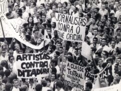 O período da ditadura foi marcado pelo fim das eleições diretas, fechamento do Congresso, censura, tortura e assassinatos praticados pelo Estado brasileiro