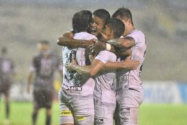 Santos joga mal mas passa para a próxima fase da Copa do Brasil