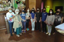 Professores e alunos do ensino médio da EE Dorival Monteiro de Oliveira, de São José, em visita à exposição