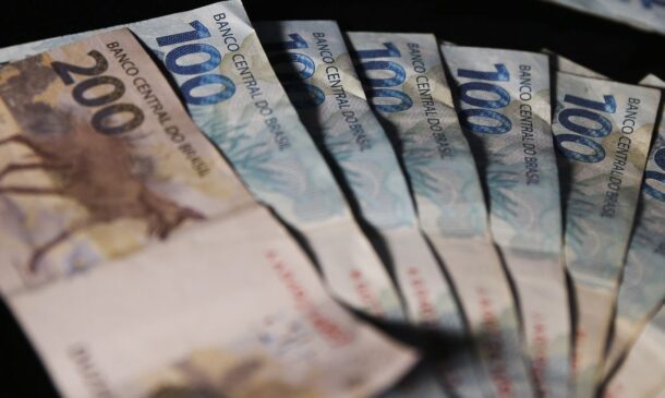 A queda vem após uma sequência de altas dos preços.