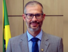 Victor Godoy Veiga, ministro da Educação