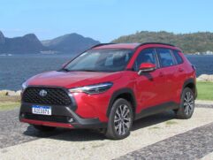 Corolla Cross entrou na última semana de fevereiro posicionado pela primeira vez entre os dez carros mais vendidos do mês
