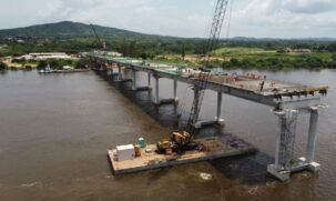 Construção de ponte em Xambioá, que liga Tocantins ao Pará