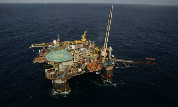 Plataforma semi-submersivel