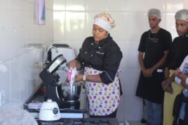 Curso de confeitaria desperta interesse por empreendedorismo em Igaratá
