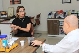 O provedor da Santa Casa, Ariovaldo Feliciano, esteve nesta sexta-feira (29/4) no escritório da deputada em Santos