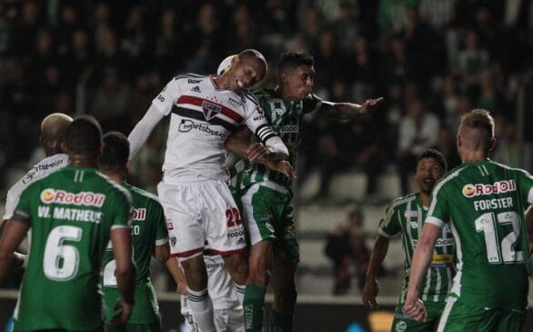 Nesta quarta-feira, 20 o São Paulo foi ao Alfredo Jaconi e saiu com empate com o Juventude
