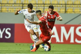 Santos cede empate no Chile
