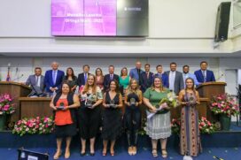 Medalha Laurita Ortega Mari entregue para 26 mulheres marcou as comemorações do "Dia Internacional da Mulher"