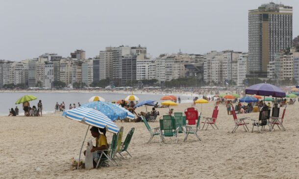 Proibição do uso de caixas de som nas praias do Rio