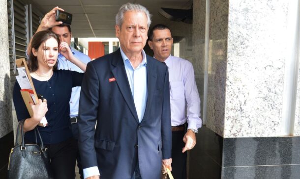 Dirceu é considerado ministro mais poderoso da primeira gestão de Luiz Inácio Lula da Silva (PT)