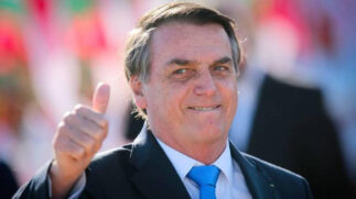 Bolsonaro, que voltou ao Brasil na semana passada após 89 dias de exílio voluntário na Flórida, diz que não há motivos para ser tornado ilegível