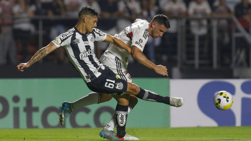São Paulo derrubou o Peixe no clássico