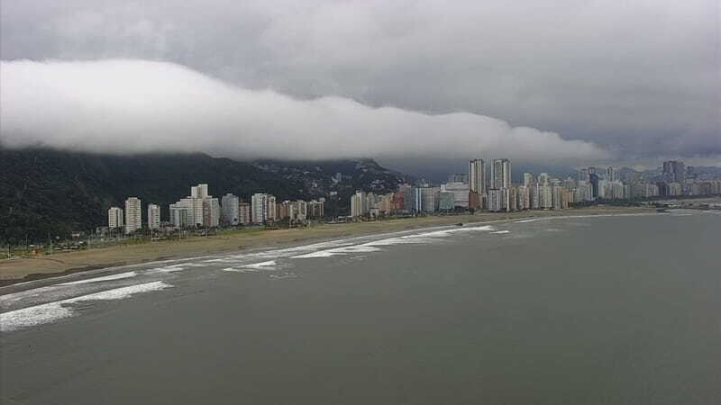 As chuvas mais fortes devem atingir, de acordo com a Defesa Civil, a Baixada Santista, os litorais sul e norte, além do Vale do Ribeira, que fica mais ao sul do estado