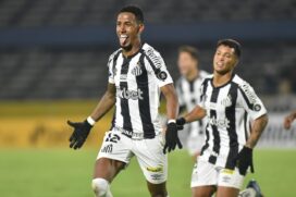Rwan Seco marca e Santos vence fora de casa