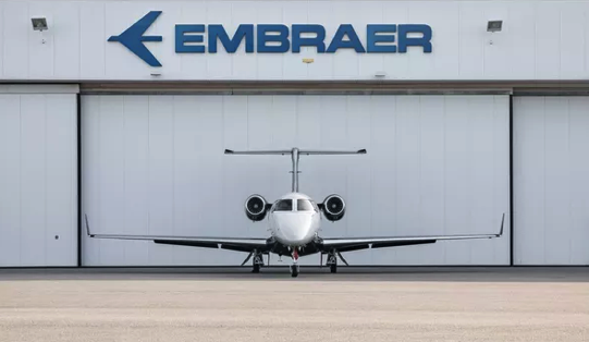 Embraer, uma das líderes globais no setor aeroespacial, oferece 42 vagas em São Paulo