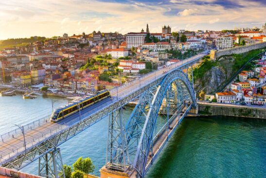 Golden Visa também é conhecido como Autorização de Residência para Atividade de Investimento (ARI)